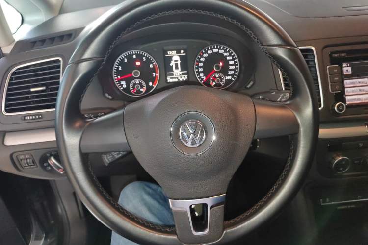 Used Volkswagen Sharan 2013 1.8TSI Standard Model