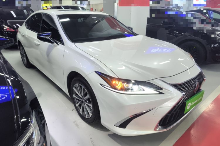 Used Lexus ES 2022 200 Excellence Edition

