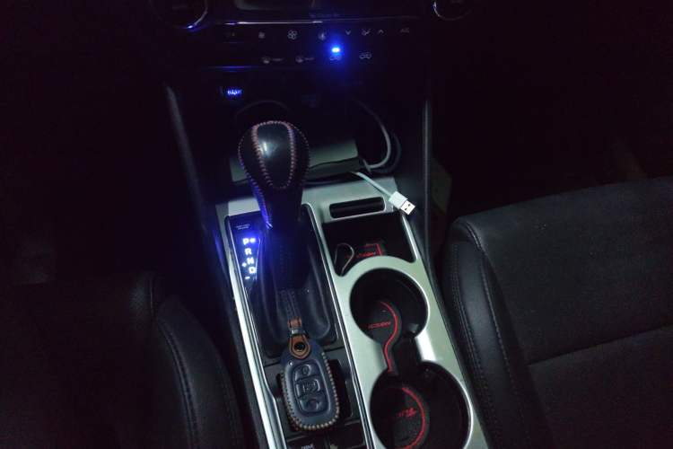 Used Hyundai Tucson 2015 1.6T Dual-Clutch Two-Wheel-Drive Smart Model Gear Lever