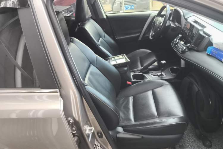 Used Toyota RAV4 2018 2.5L Automatic 4x4 Elite i Edition