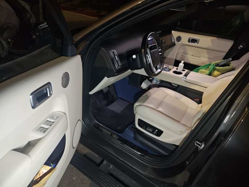 Used Li Auto L9 2022 Max model — 17