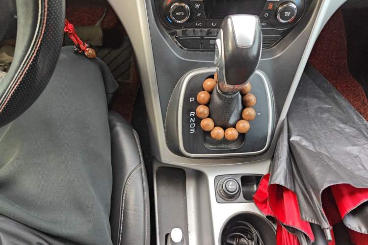 Used Ford Kuga 2013 1.6L GTDi Two-Wheel-Drive Trend Model