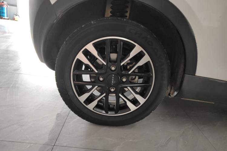 Used Chery QQ Little Ant 2022 Revised Version Sweet Pink Edition Half-Sugar Version Lithium Iron Phosphate 30.7 kWh 30 kW 301 km