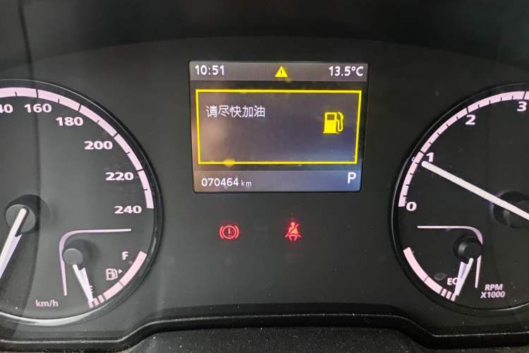 Used Qoros 3 2017 Sedan 1.6L Automatic Zhiyue Model Odometer Close Up