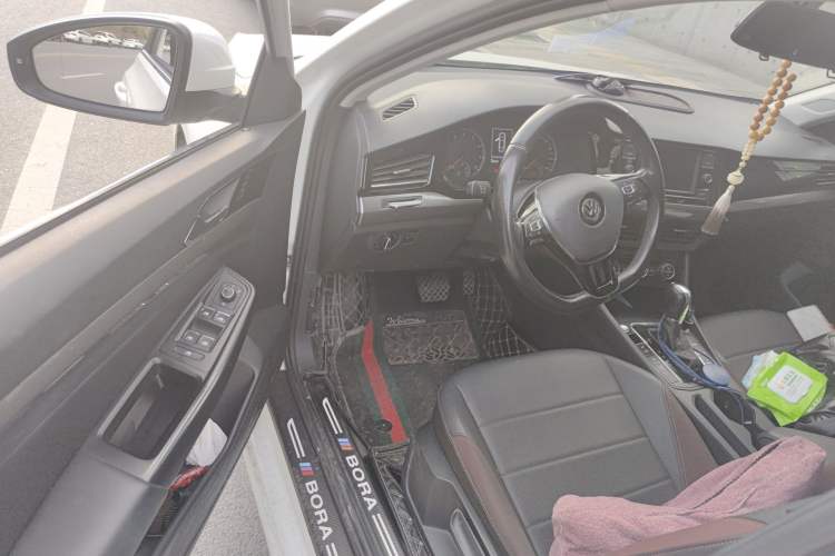 Used Volkswagen Bora 2019 Revised Version 1.5L Automatic Elite Edition China VI Standard
