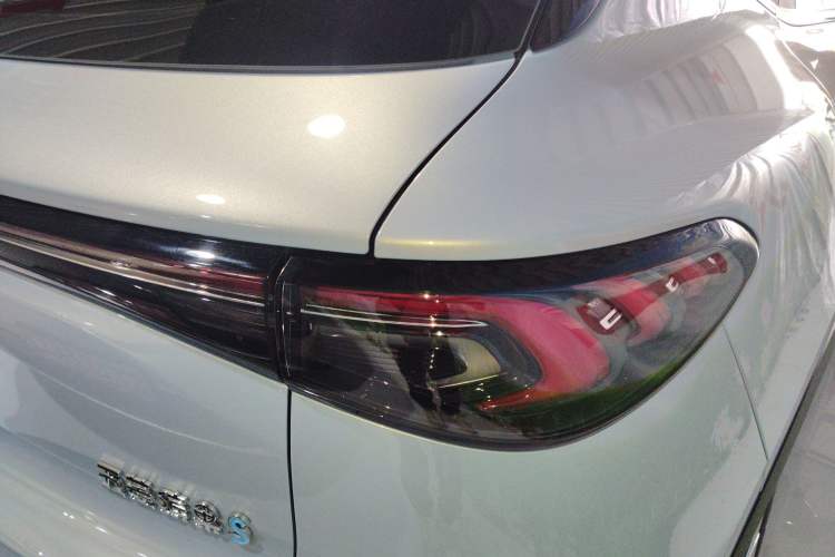 Used Wuling Bingo S 2025 Model 325km Deluxe Edition
