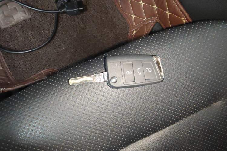 Used Volkswagen Golf 2017 1.6L Automatic Comfort Million-Vehicle Anniversary Edition