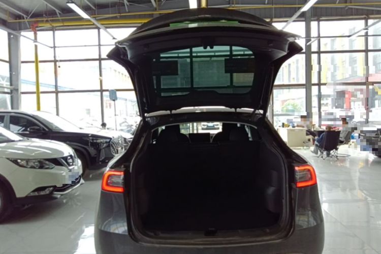 Used Tesla Model Y 2024 Rear-Wheel-Drive Version
