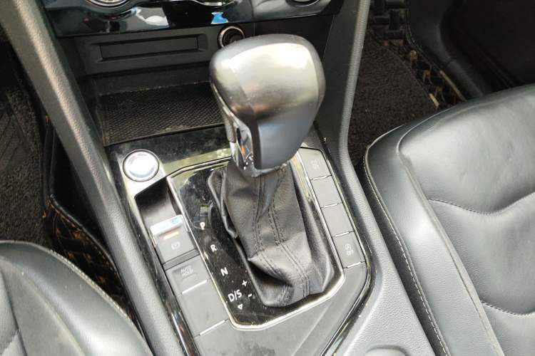 Used Volkswagen Tiguan L 2018 Facelift 330TSI Automatic Two-Wheel Drive Luxury Edition
