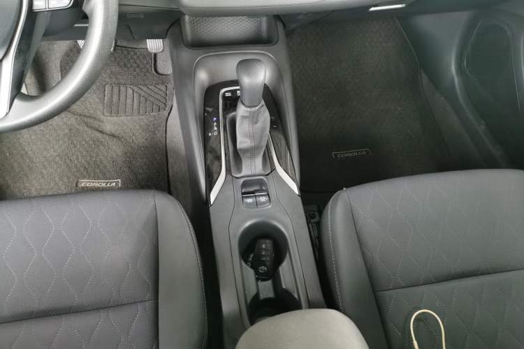 Used Toyota Corolla 2023 1.8L Smart Electric Hybrid Dual-Motor Elite Edition
