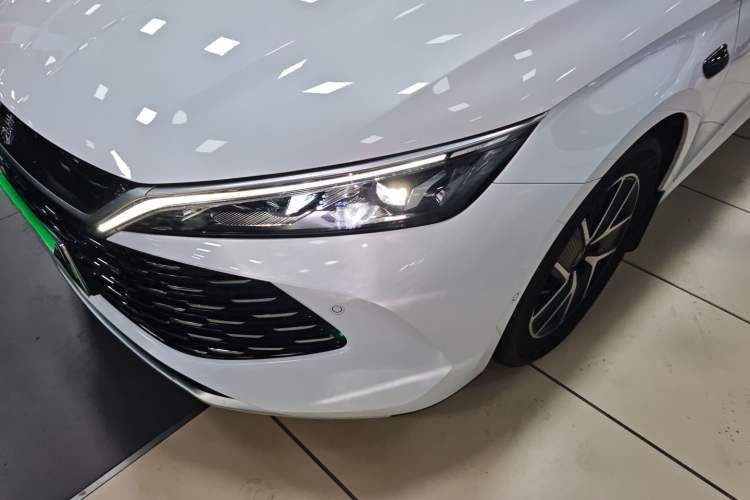 Used BYD Qin L 2025 DM-i Smart Drive 80KM Superior Model
