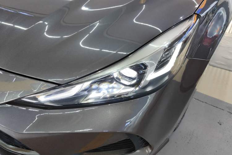 Used MG 5 2021 Revised 300TGI DCT Qingshè Luxurious Enjoyment Edition
