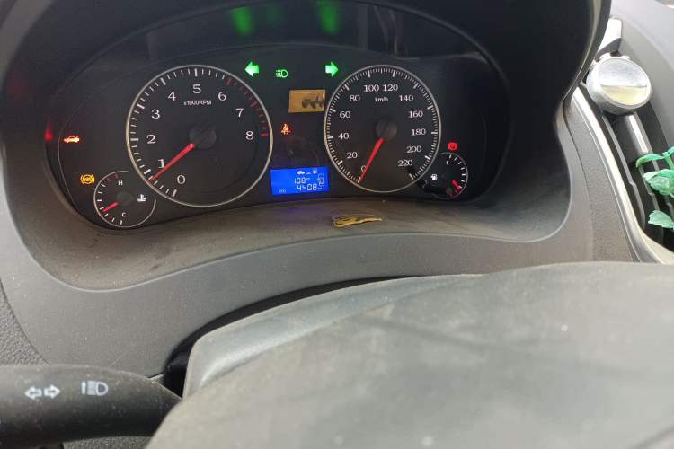 Used Geely Auto Diamond 2016 1.5L Manual Elite Edition Odometer Close Up