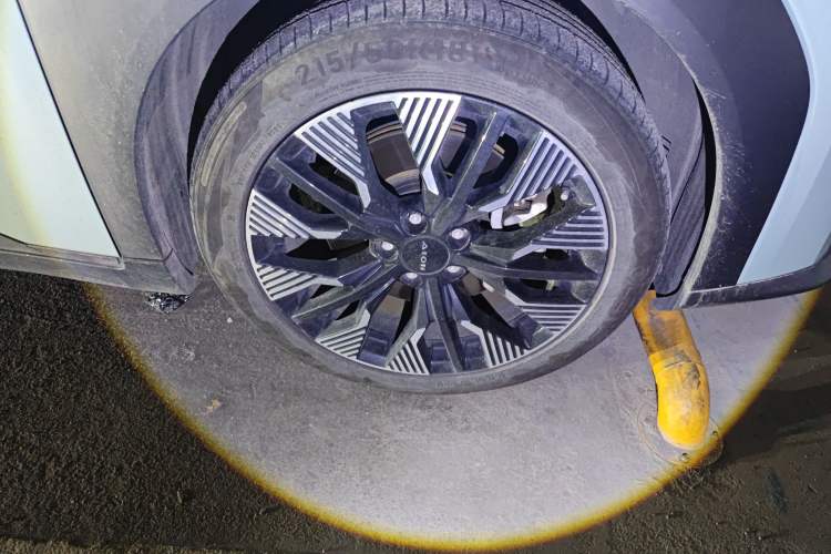 Used AION Y 2022 70 Tech Edition Lithium Iron Phosphate