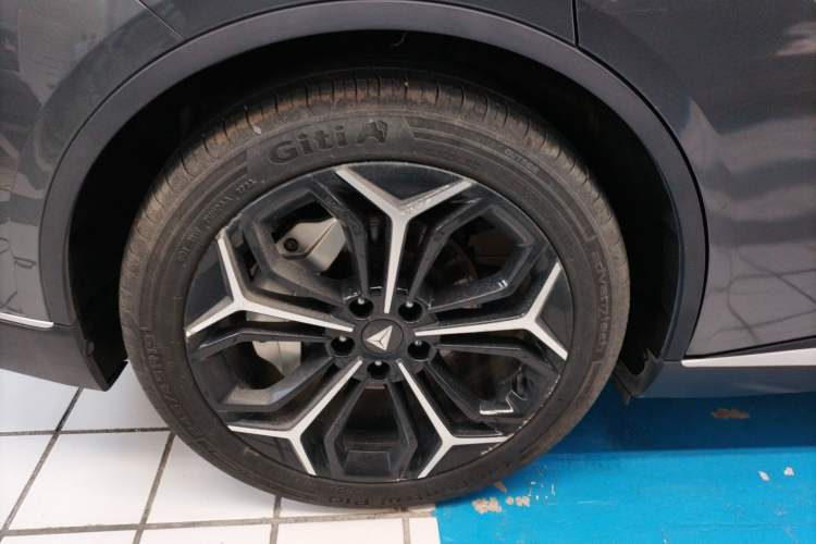 Used Deepal SL03 2023 200Max Range-Extended Version Right Rear Wheel Hub