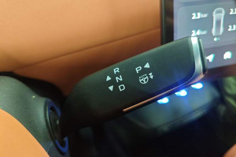 Used CHANGAN NEVO E07 2025 All-Electric 4x4 90kWh Ultra High-Performance Edition Gear Lever