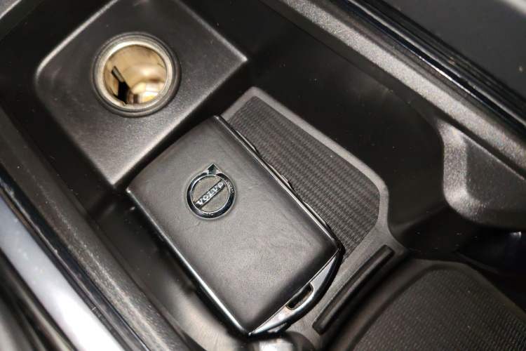 Used Volvo XC60 2021 T5 4x4 Smart Luxury Edition