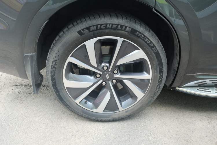 Used Li Auto ONE 2021 Extended-Range 6-Seater Version Exterior 5