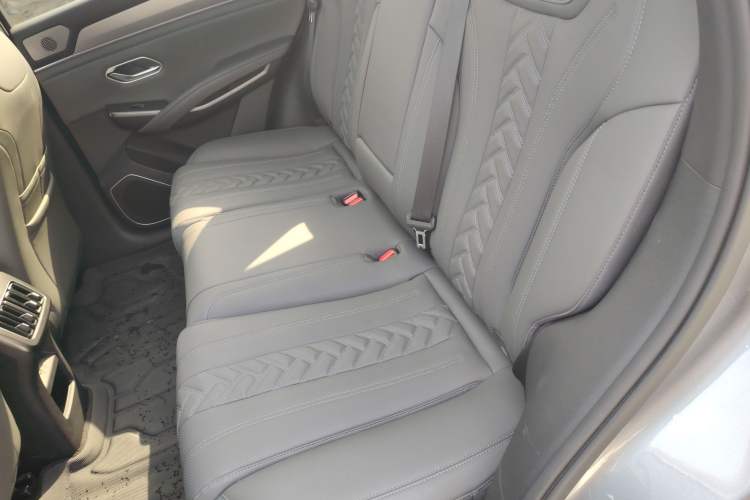 Used BYD Song L DM-i 2025 Intelligent Driving Version 112 km Beyond-Range Type
