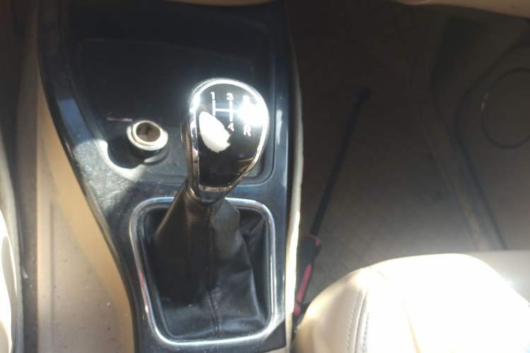 Used Wuling Hongguang 2013 1.5L S Luxury Model Gear Lever