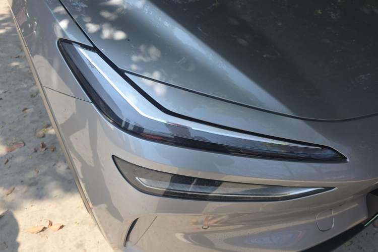 Used ONVO L60 2024 60 kWh Rear-Drive Version Right Front Headlight