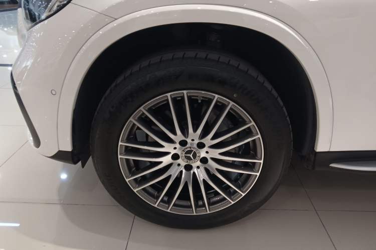 Used Mercedes-Benz GLC 2023 GLC 300 L 4MATIC Dynamic 7-Seater