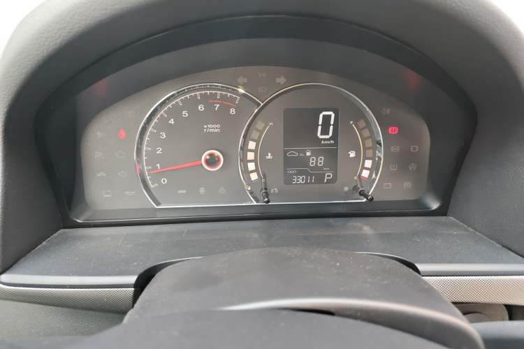 Used Roewe 350 2013 350C 1.5L Automatic Xunyue Edition
