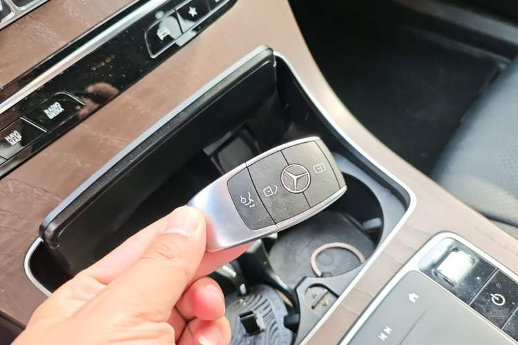 Used Mercedes-Benz GLC 2020 Facelift GLC 300 L 4MATIC Dynamic Edition Interior 1