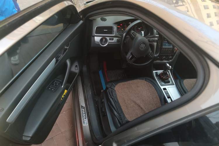 Used Volkswagen Passat 2015 1.4TSI DSG Prestige Edition Driver Seat