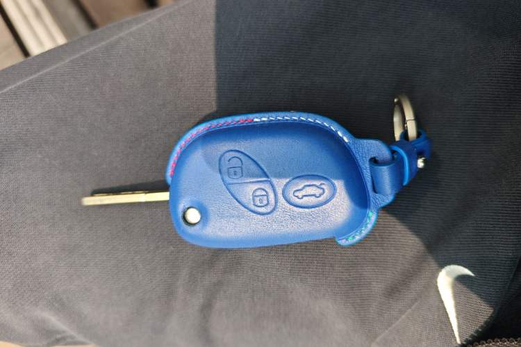 Used Maserati GranTurismo 2007 4.2L Standard Edition Vehicle Key