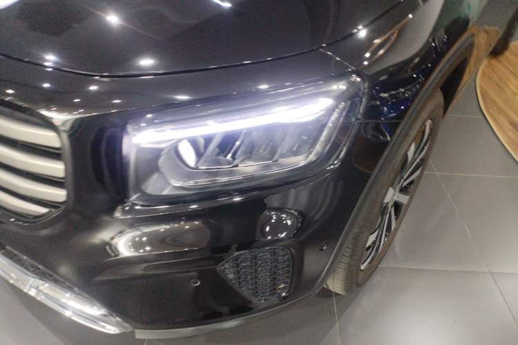 Used Mercedes-Benz GLB 2024 Refresh GLB 220 Fashion Edition
