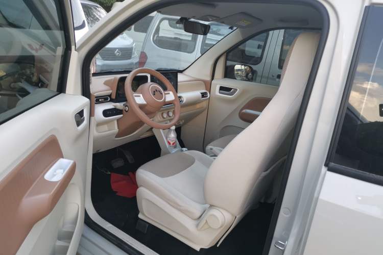 Used Wuling Hongguang MINIEV 2024 3rd Generation 215km Youth Edition