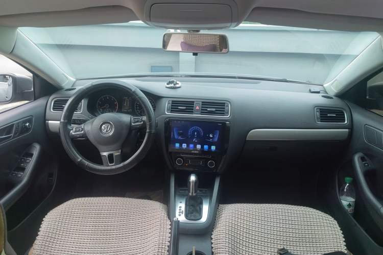 Used Volkswagen Sagitar 2012 1.4TSI Automatic Luxury Edition