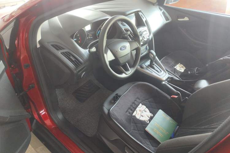 Used Ford Focus 2017 Hatchback 1.6L Automatic Comfort Plus SmartDrive Edition
