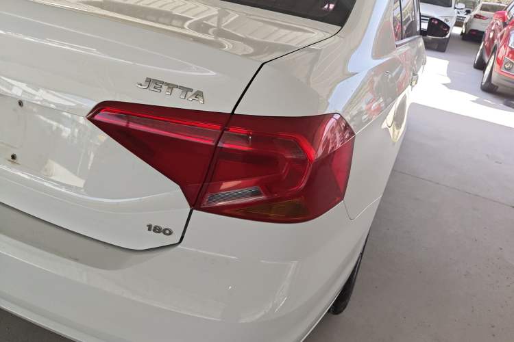 Used Volkswagen Jetta 2019 Dream Edition 1.5L Manual Fashion Version Exterior 3