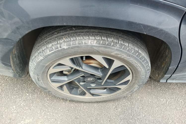 Used Hyundai Custo 2021 270TGDi Prestige LUX Right Rear Wheel Hub