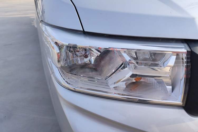 Used Dongfeng Xiaokang D72 2023 1.6L LV0 SFG16C