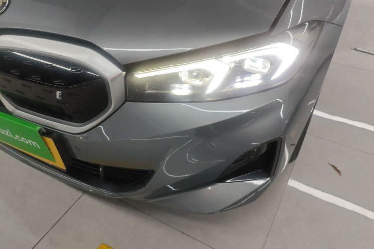 Used BMW i3 2022 eDrive 35 L
