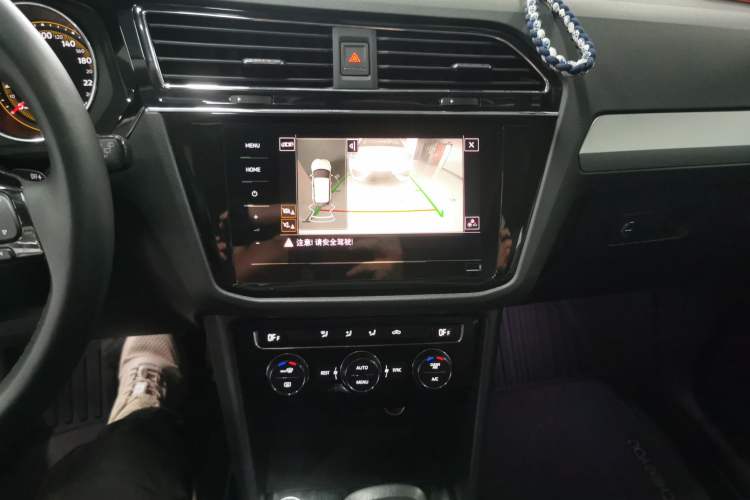 Used Volkswagen Tiguan L 2019 Updated Version 330TSI Automatic Two-Wheel Drive Panoramic Comfort Edition China VI Standard
