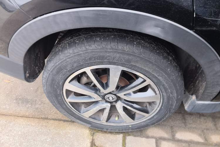 Used Dongfeng Fengon 580 2016 1.5T Manual Luxury Edition