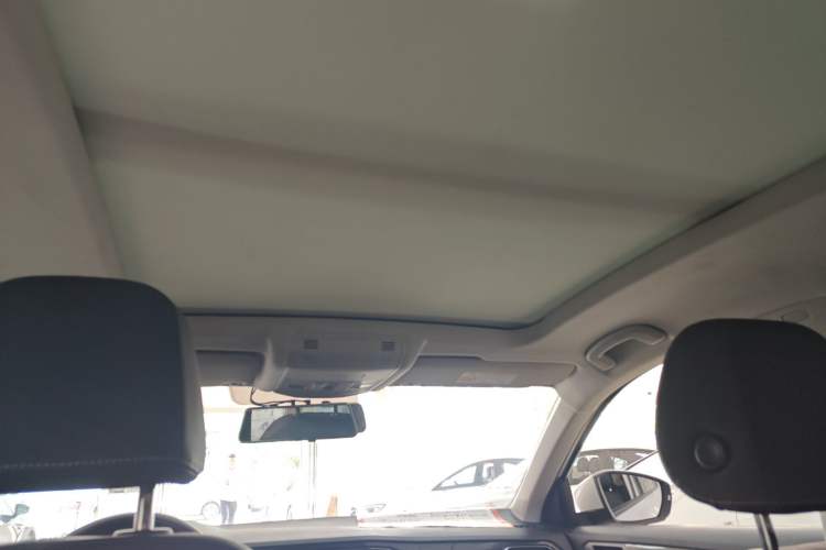 Used Volkswagen T-ROC 2022 280TSI DSG Two-Wheel Drive Elite PLUS Headliner