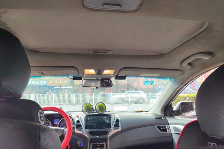 Used Hyundai Elantra (5th Generation / Langdong) 2015 1.6L Automatic Leading Model
