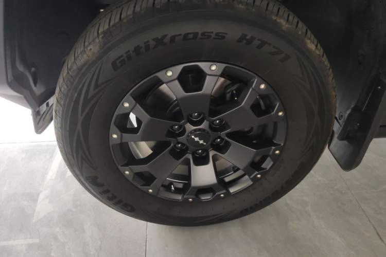 Used Formula Leopard 5 2023 Cloud Ride Flagship Edition