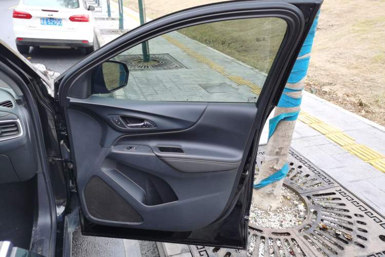 Used Chevrolet Equinox 2019 535T Automatic YuJie Edition China V Standard