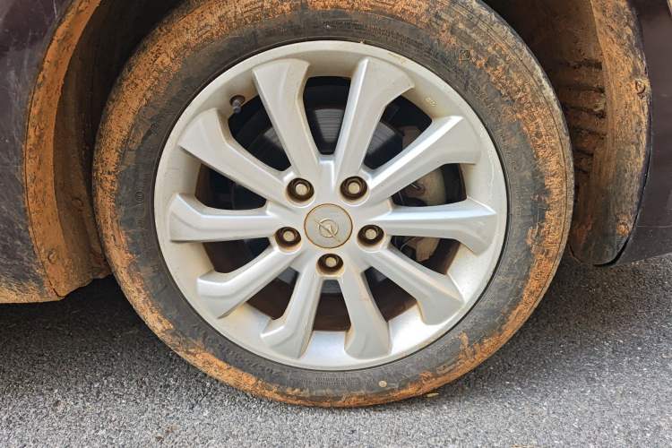 Used Haima M6 2015 1.5T CVT Luxury Model
