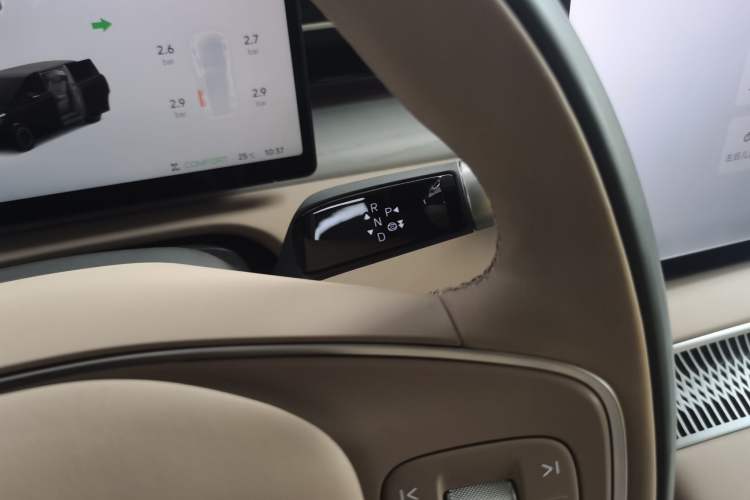 Used XPeng X9 2025 740 Ultra-Long Range Max