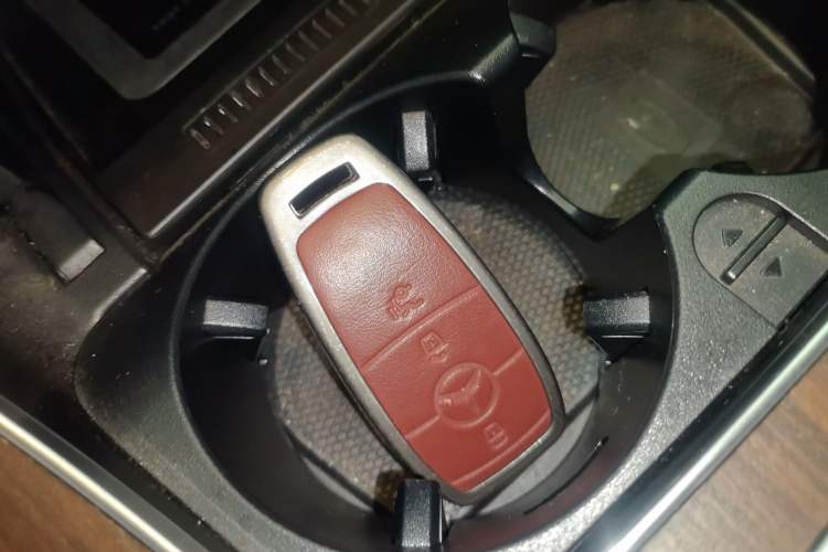 Used Mercedes-Benz GLC 2021 GLC 300 L 4MATIC Dynamic Model Vehicle Key