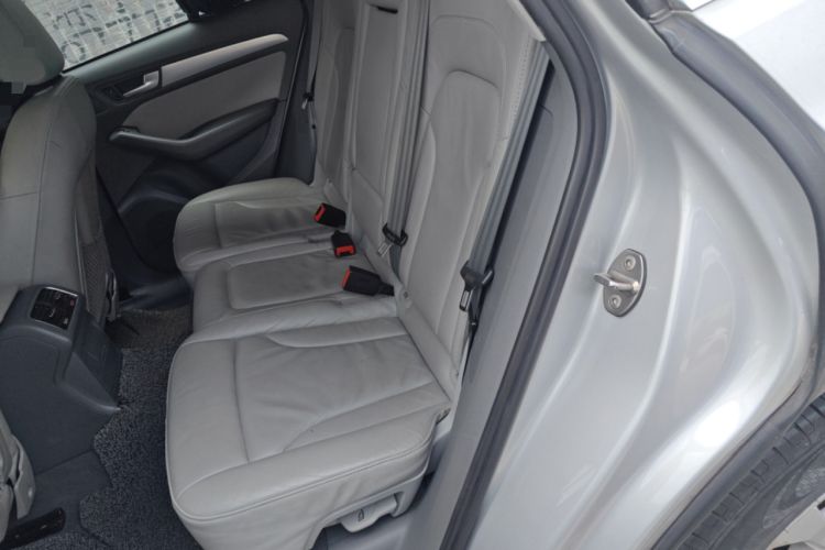Used Audi Q5 2013 40 TFSI Technology Edition Left Rear Seat
