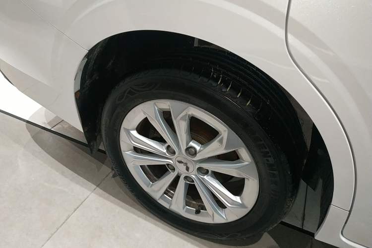 Used Wuling Jiachen 2022 1.5L Manual Light Comfort Edition