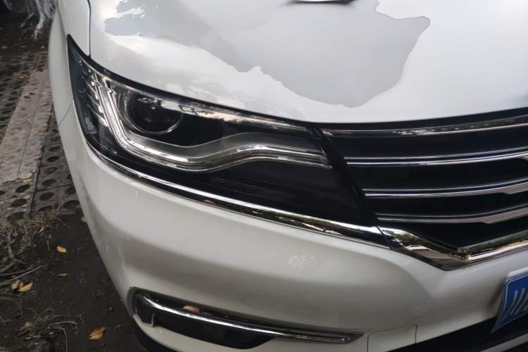 Used Roewe RX5 2018 20T Two-Wheel Drive Manual Internet Smart Edition
